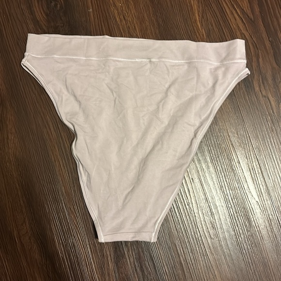 Skims nwt undies - Picture 4 of 4